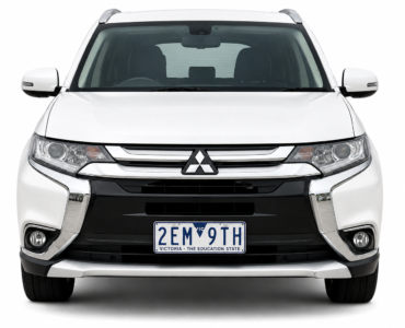 2016 Mitsubishi Outlander parts front view